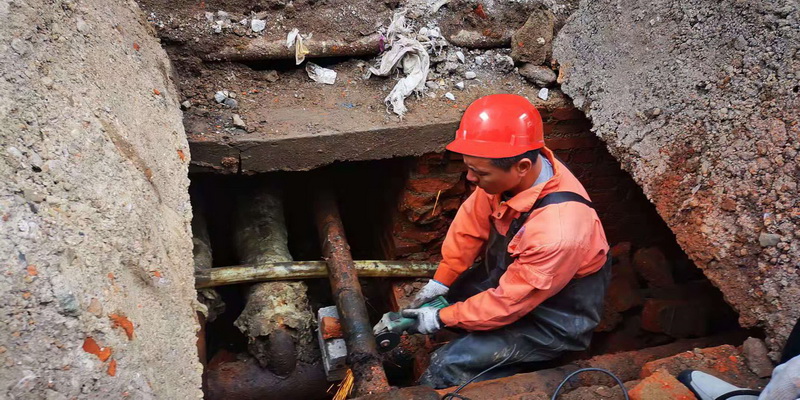 奮戰(zhàn)降差一線  展現(xiàn)黨員風(fēng)采