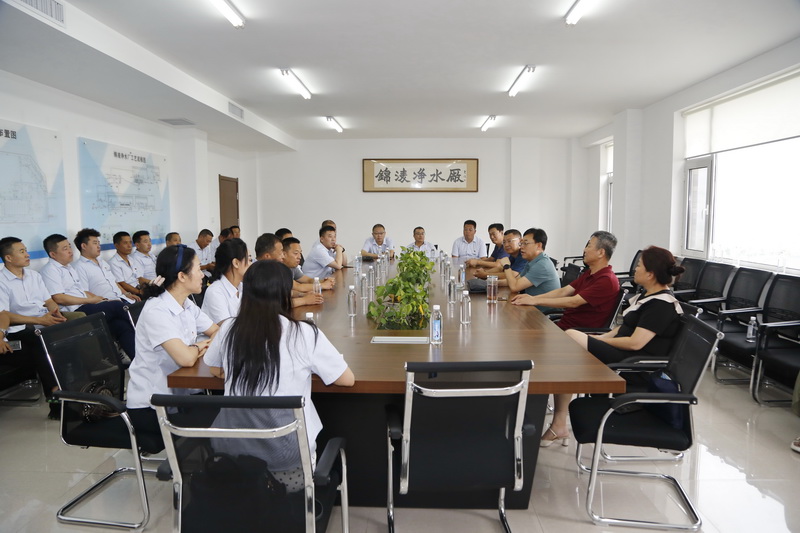 集團召開慶祝“八一”建軍節(jié)座談會