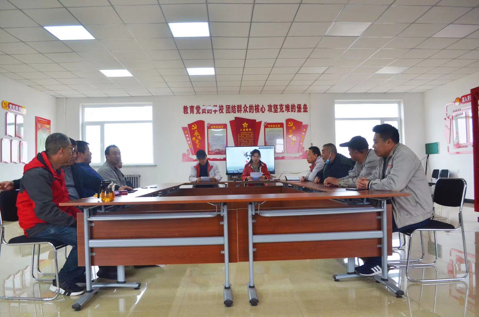 學(xué)習(xí)百年黨史 弘揚“三牛”精神