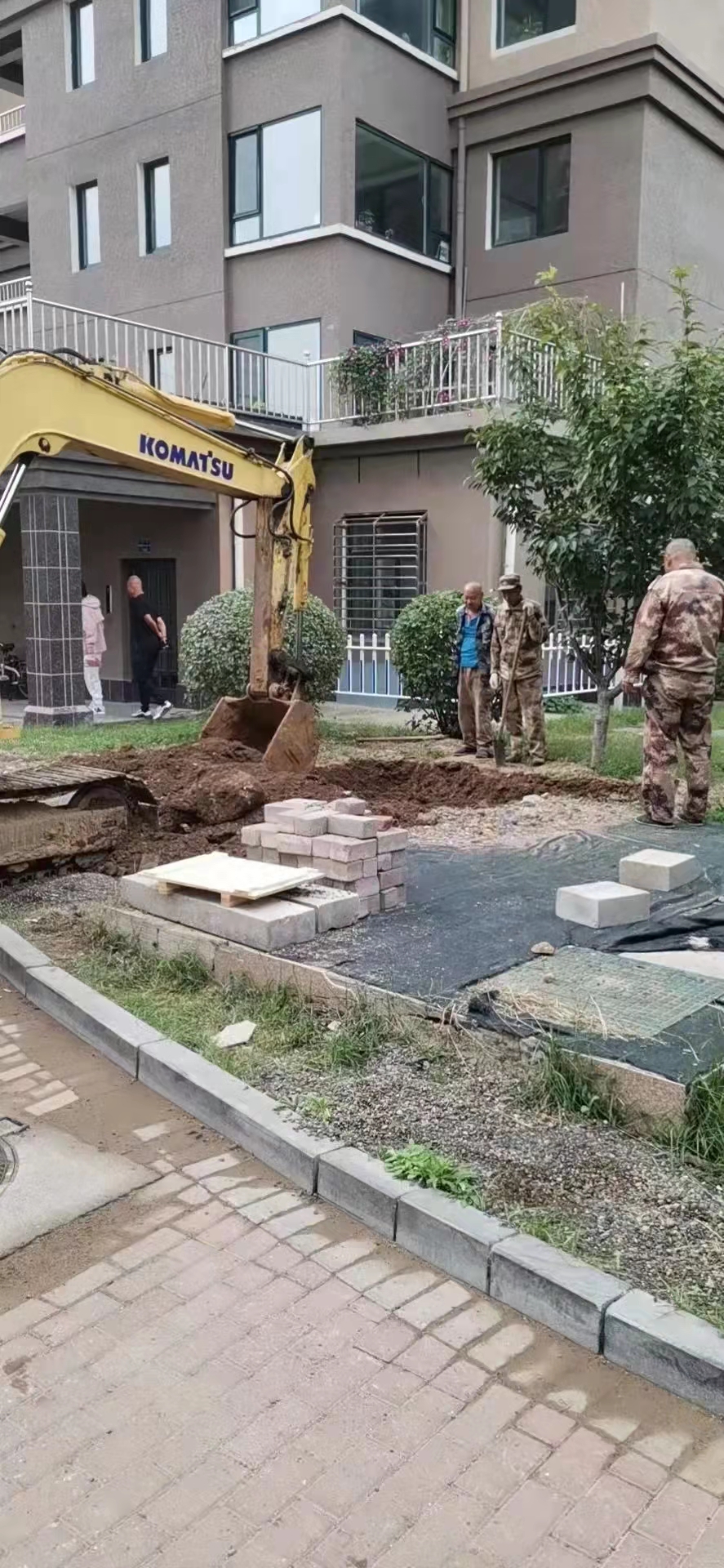 中秋佳節(jié)忙施工 全力以赴保供水 