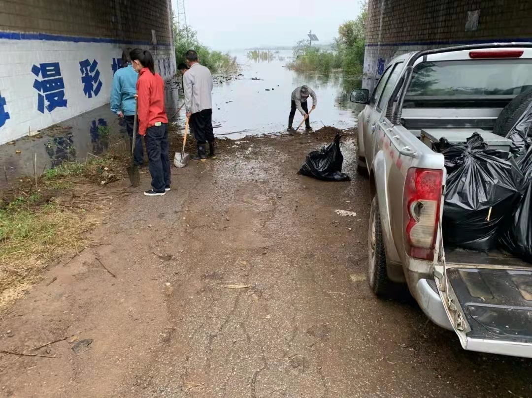 水庫經(jīng)營公司迅速響應(yīng)  清除水源污染安全隱患