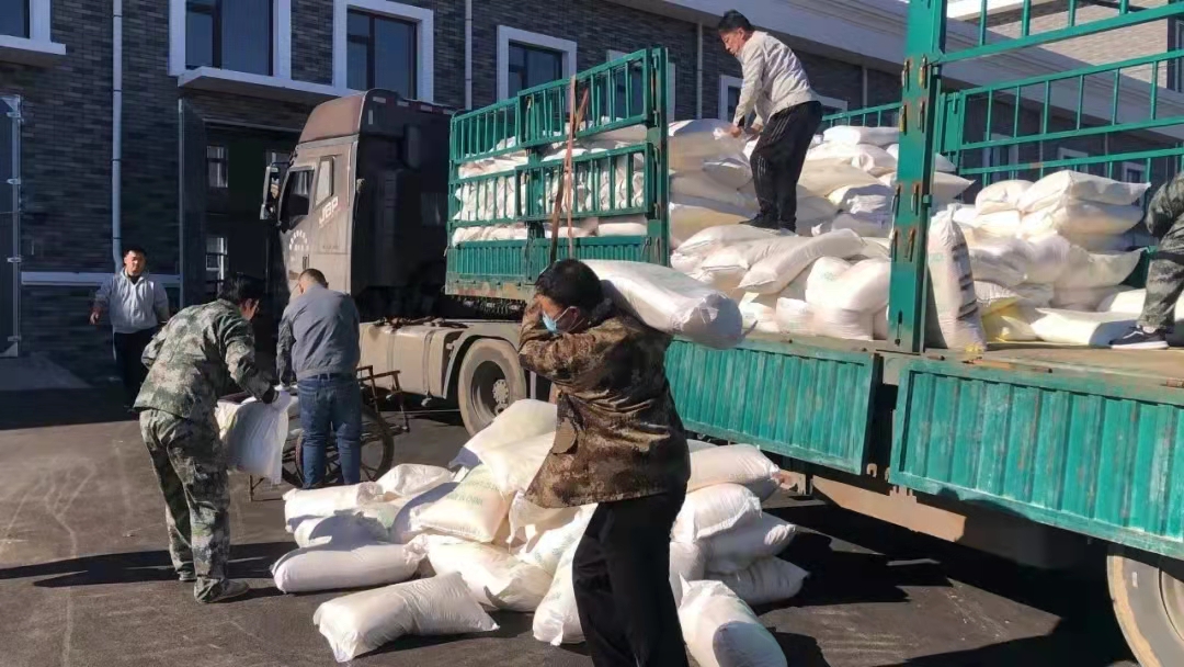 不怕苦和累 他們默默付出詮釋奉獻