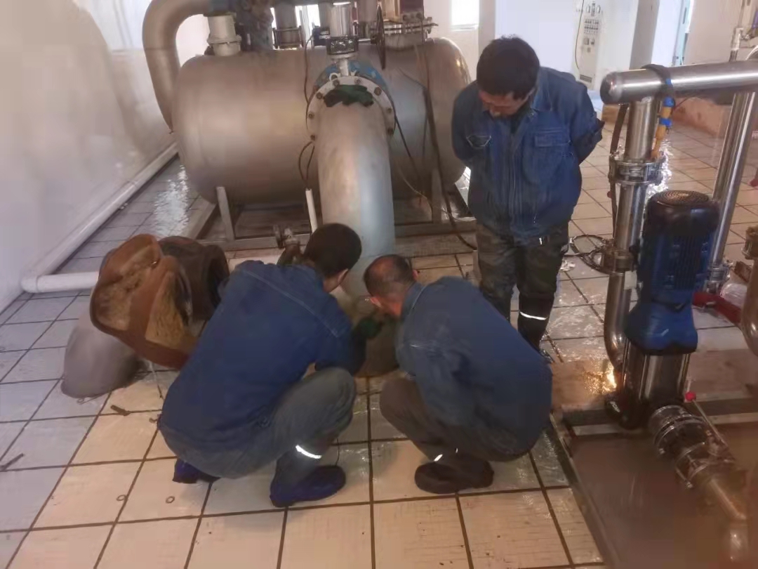 天水公司進(jìn)行設(shè)備加裝升級(jí)改造