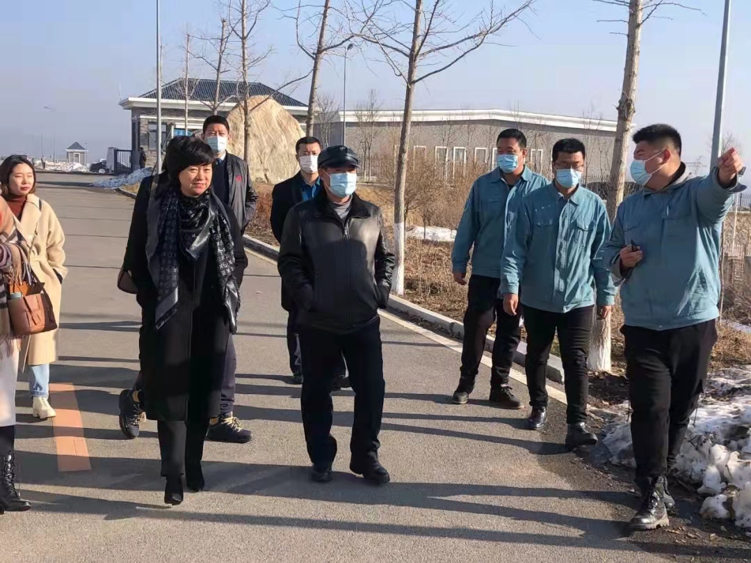 市民主黨派人士來到集團錦凌凈水廠參觀