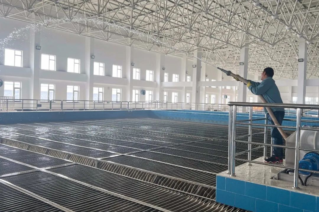 凝心聚力戰(zhàn)疫情 立足本職保供水