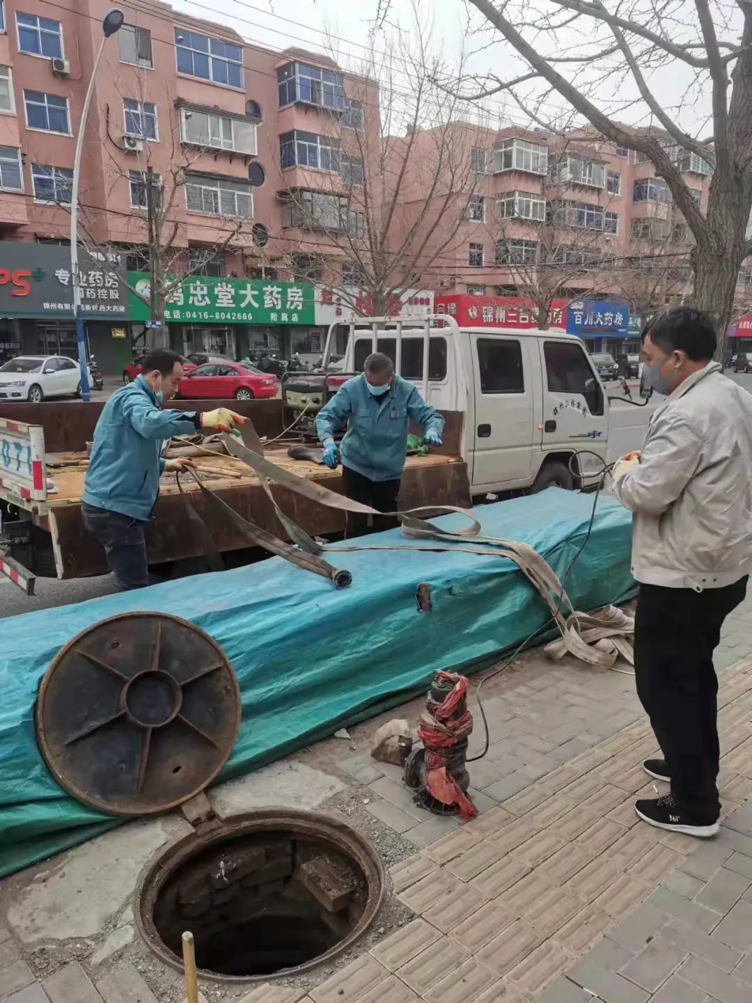 風(fēng)雨搶修保供水 用情服務(wù)暖人心