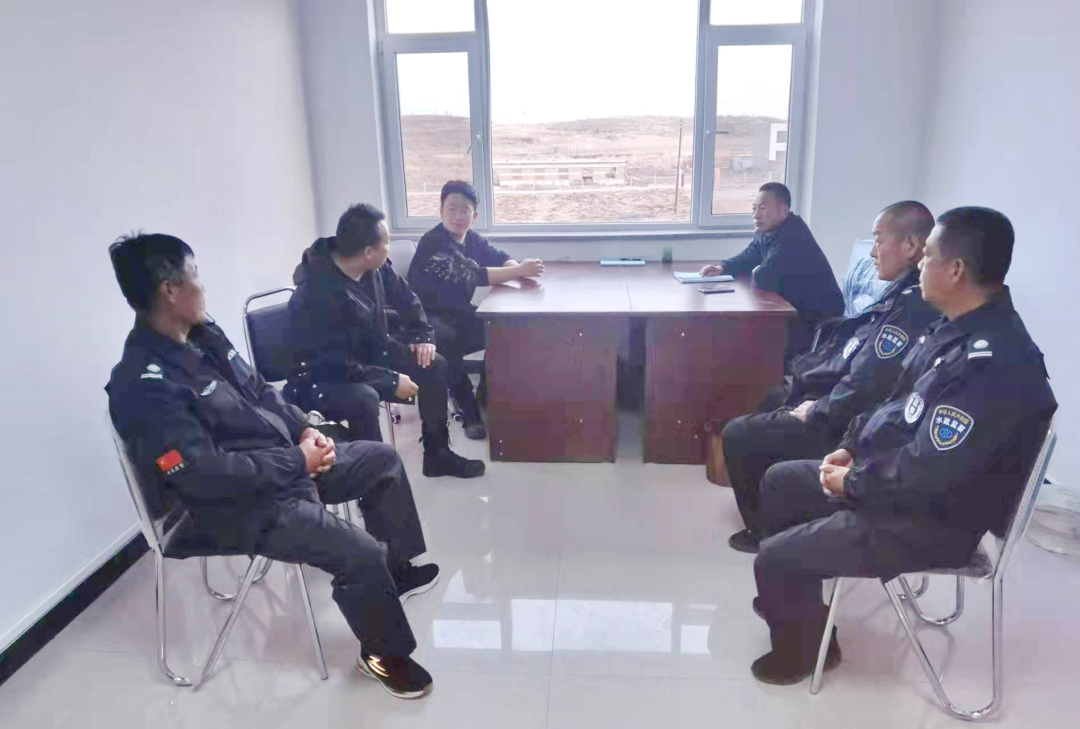 黨旗飄揚丨抗疫前線責(zé)無旁貸 守護碧水刻不容緩